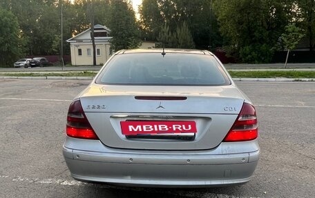 Mercedes-Benz E-Класс, 2005 год, 770 000 рублей, 7 фотография
