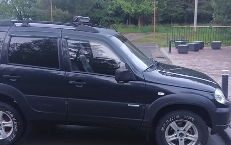 Chevrolet Niva I рестайлинг, 2010 год, 530 000 рублей, 4 фотография