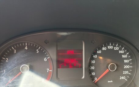 Volkswagen Polo VI (EU Market), 2010 год, 450 000 рублей, 7 фотография