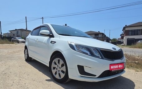 KIA Rio III рестайлинг, 2015 год, 1 050 000 рублей, 2 фотография