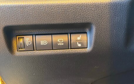 Toyota RAV4, 2020 год, 3 000 000 рублей, 6 фотография