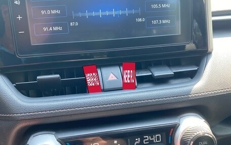 Toyota RAV4, 2020 год, 3 000 000 рублей, 7 фотография