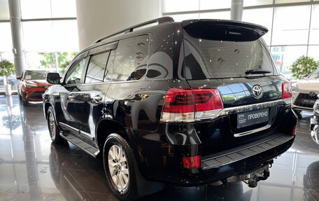 Toyota Land Cruiser 200, 2017 год, 6 647 000 рублей, 8 фотография