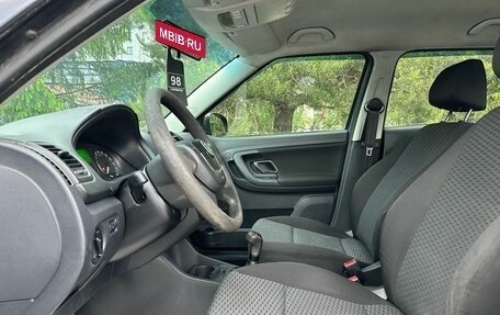 Skoda Fabia II, 2011 год, 329 000 рублей, 9 фотография