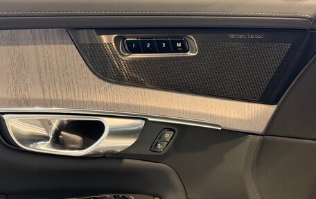 Volvo XC90 II рестайлинг, 2024 год, 12 200 000 рублей, 18 фотография