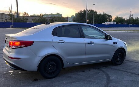 KIA Rio III рестайлинг, 2017 год, 800 000 рублей, 2 фотография