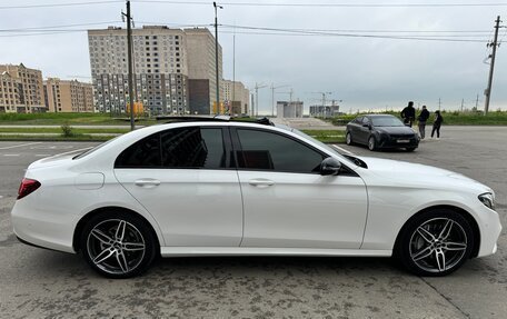 Mercedes-Benz E-Класс, 2016 год, 3 190 000 рублей, 3 фотография