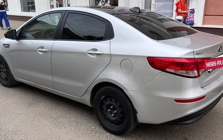 KIA Rio III рестайлинг, 2017 год, 800 000 рублей, 10 фотография