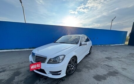 Mercedes-Benz C-Класс, 2012 год, 1 950 000 рублей, 2 фотография