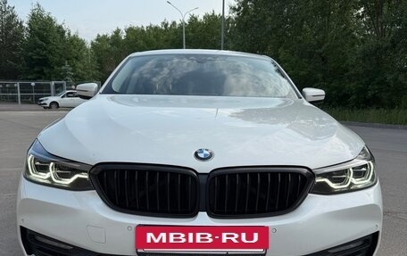 BMW 6 серия, 2018 год, 4 600 000 рублей, 2 фотография