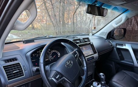 Toyota Land Cruiser Prado 150 рестайлинг 2, 2019 год, 4 400 000 рублей, 9 фотография