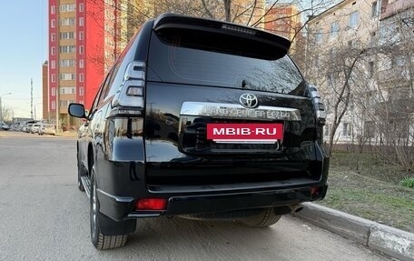 Toyota Land Cruiser Prado 150 рестайлинг 2, 2019 год, 4 400 000 рублей, 6 фотография