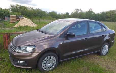 Volkswagen Polo VI (EU Market), 2019 год, 920 000 рублей, 2 фотография