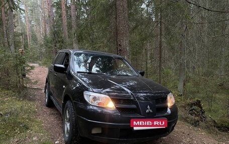 Mitsubishi Outlander III рестайлинг 3, 2004 год, 530 000 рублей, 7 фотография