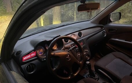 Mitsubishi Outlander III рестайлинг 3, 2004 год, 530 000 рублей, 16 фотография