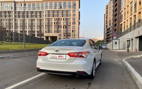 Toyota Camry, 2018 год, 2 650 000 рублей, 7 фотография