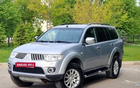 Mitsubishi Pajero Sport II рестайлинг, 2013 год, 1 840 000 рублей, 3 фотография