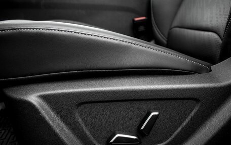 Geely Emgrand, 2024 год, 2 637 351 рублей, 23 фотография