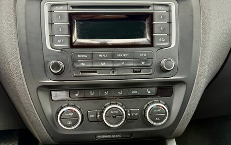 Volkswagen Jetta VI, 2014 год, 1 180 000 рублей, 11 фотография
