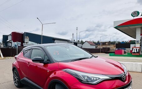 Toyota C-HR I рестайлинг, 2020 год, 1 700 000 рублей, 10 фотография