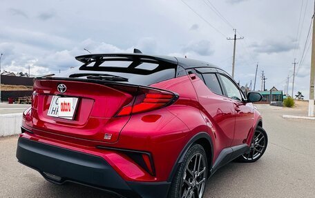 Toyota C-HR I рестайлинг, 2020 год, 1 700 000 рублей, 8 фотография