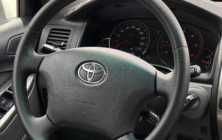 Toyota Land Cruiser Prado 120 рестайлинг, 2005 год, 1 475 500 рублей, 10 фотография