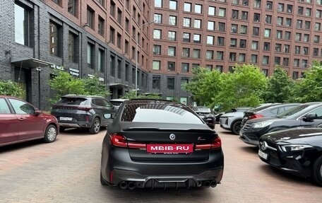 BMW 5 серия, 2018 год, 5 990 000 рублей, 4 фотография