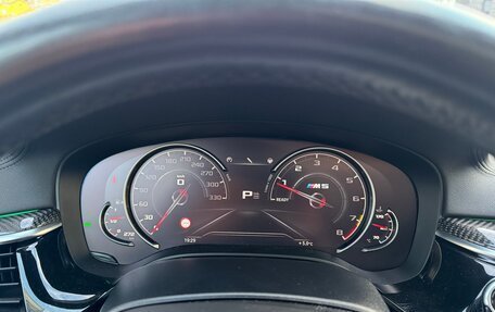BMW 5 серия, 2018 год, 5 990 000 рублей, 10 фотография