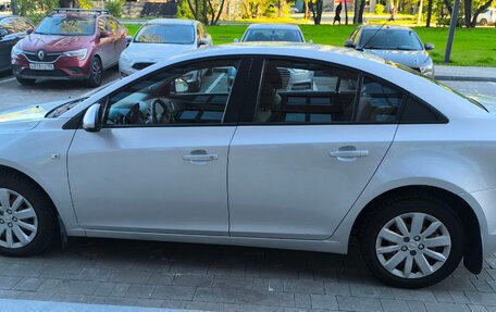Chevrolet Cruze II, 2013 год, 800 000 рублей, 6 фотография