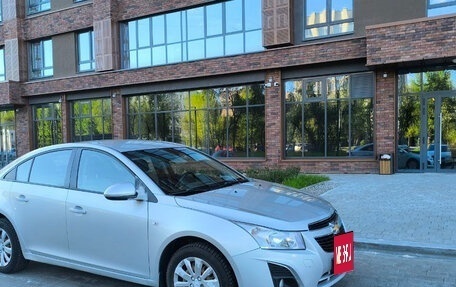 Chevrolet Cruze II, 2013 год, 800 000 рублей, 3 фотография