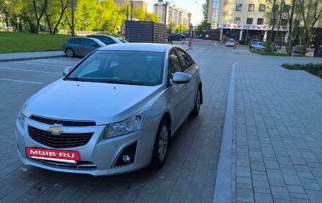 Chevrolet Cruze II, 2013 год, 800 000 рублей, 5 фотография