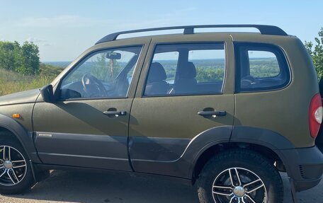 Chevrolet Niva I рестайлинг, 2009 год, 500 000 рублей, 6 фотография