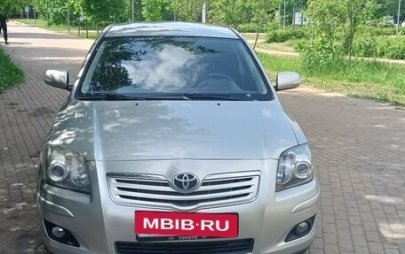 Toyota Avensis III рестайлинг, 2006 год, 890 000 рублей, 2 фотография