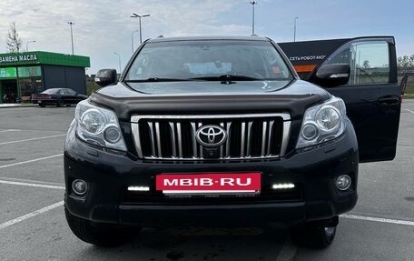 Toyota Land Cruiser Prado 150 рестайлинг 2, 2010 год, 2 950 000 рублей, 3 фотография