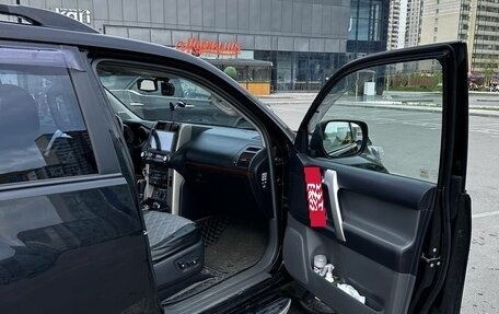 Toyota Land Cruiser Prado 150 рестайлинг 2, 2010 год, 2 950 000 рублей, 8 фотография