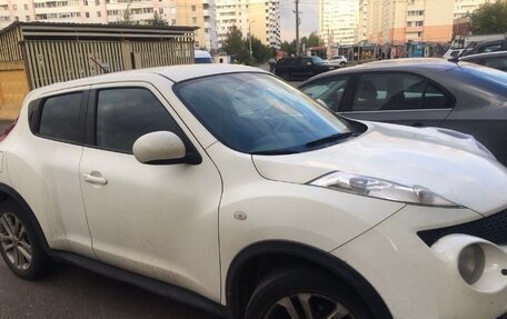 Nissan Juke II, 2011 год, 900 000 рублей, 6 фотография