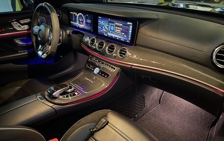 Mercedes-Benz E-Класс AMG, 2018 год, 9 100 000 рублей, 5 фотография