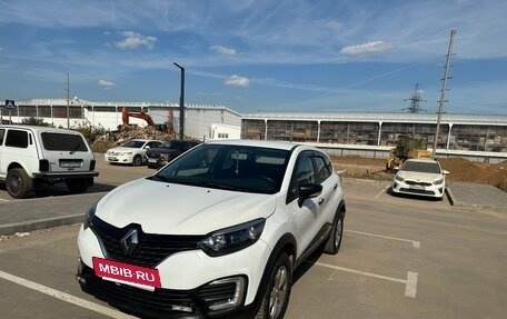 Renault Kaptur I рестайлинг, 2018 год, 1 150 000 рублей, 2 фотография