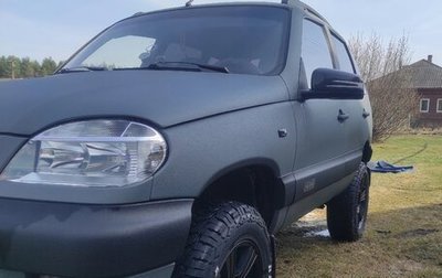 Chevrolet Niva I рестайлинг, 2005 год, 699 999 рублей, 1 фотография