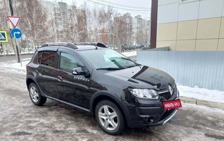 Renault Sandero II рестайлинг, 2015 год, 1 150 000 рублей, 2 фотография