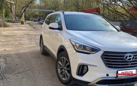 Hyundai Santa Fe III рестайлинг, 2017 год, 1 999 999 рублей, 3 фотография