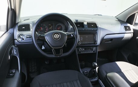 Volkswagen Polo VI (EU Market), 2016 год, 1 079 000 рублей, 6 фотография