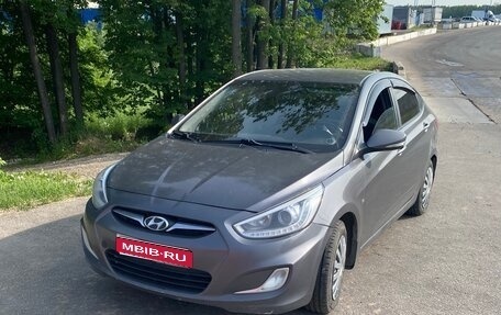 Hyundai Solaris II рестайлинг, 2014 год, 590 000 рублей, 1 фотография