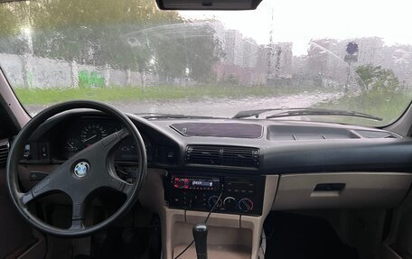 BMW 5 серия, 1990 год, 260 000 рублей, 11 фотография