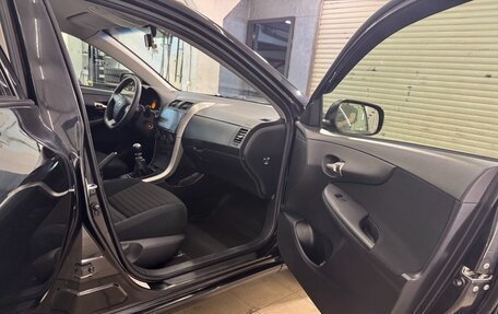 Toyota Corolla, 2011 год, 940 000 рублей, 11 фотография