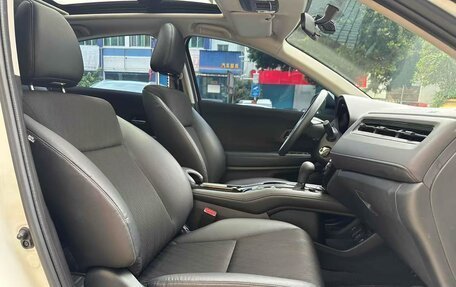 Honda Vezel, 2022 год, 1 450 000 рублей, 9 фотография