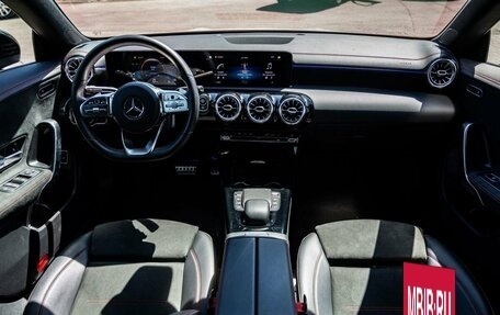 Mercedes-Benz CLA, 2020 год, 3 400 000 рублей, 15 фотография