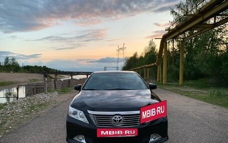 Toyota Camry, 2012 год, 1 360 000 рублей, 2 фотография