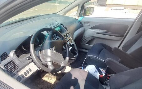 Mitsubishi Grandis, 2008 год, 900 000 рублей, 5 фотография