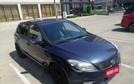 KIA cee'd I рестайлинг, 2011 год, 800 000 рублей, 3 фотография